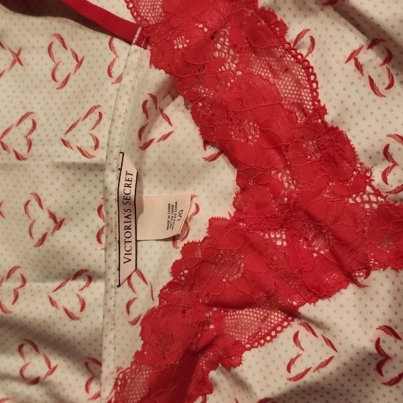 Victoria's Secret Other - VICTORIA'S SECRET Red White & Pink Heart Print Lacy Cami & Tap Pants Size Large